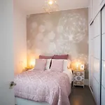 Διαμέρισμα Acogedor Y Luminoso Apartamento *