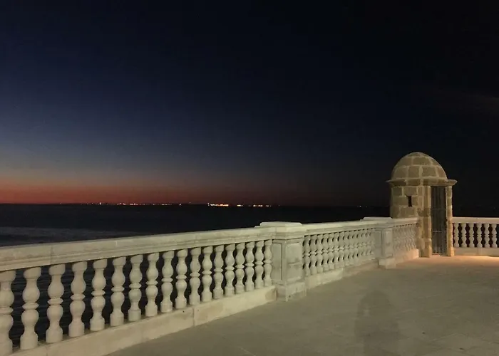 Lejlighed Acogedor Y Luminoso Apartamento Cádiz